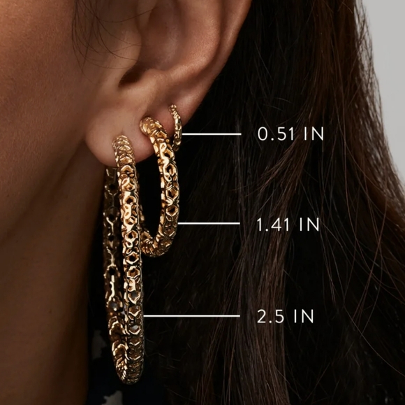 Kendra Scott Maggie Small Filigree Hoop Earring Gold NWT - Picture 9 of 10